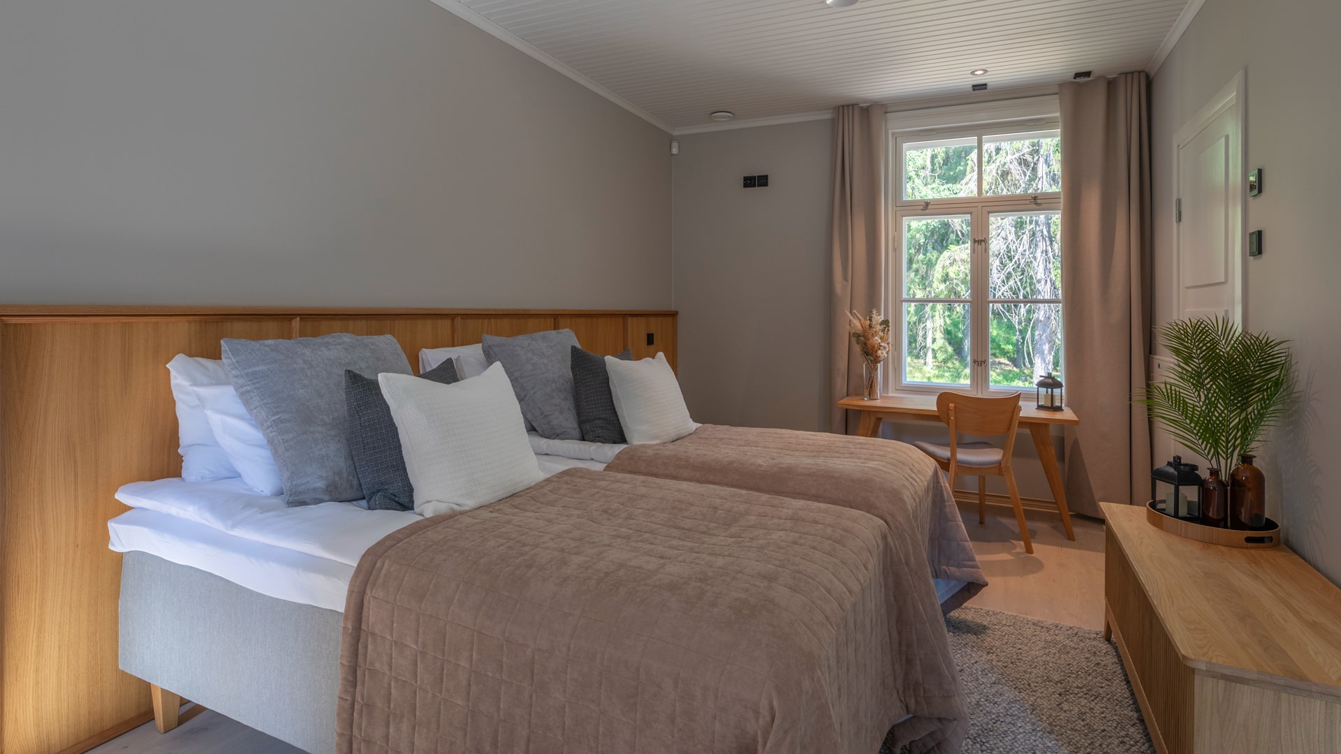 Pavilion Rooms  I-II